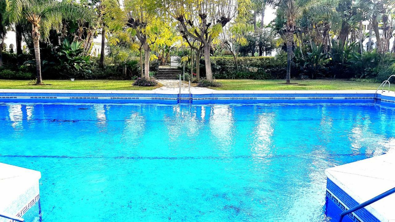Appartement Apartamento Con Vistas Al Campo De Golf Y Piscina à Fuengirola Extérieur photo